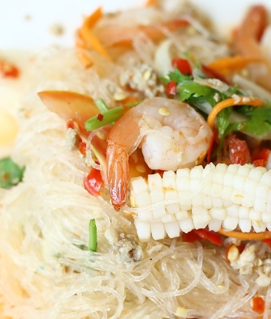 glass noodles with shrimp and some other spicy elements